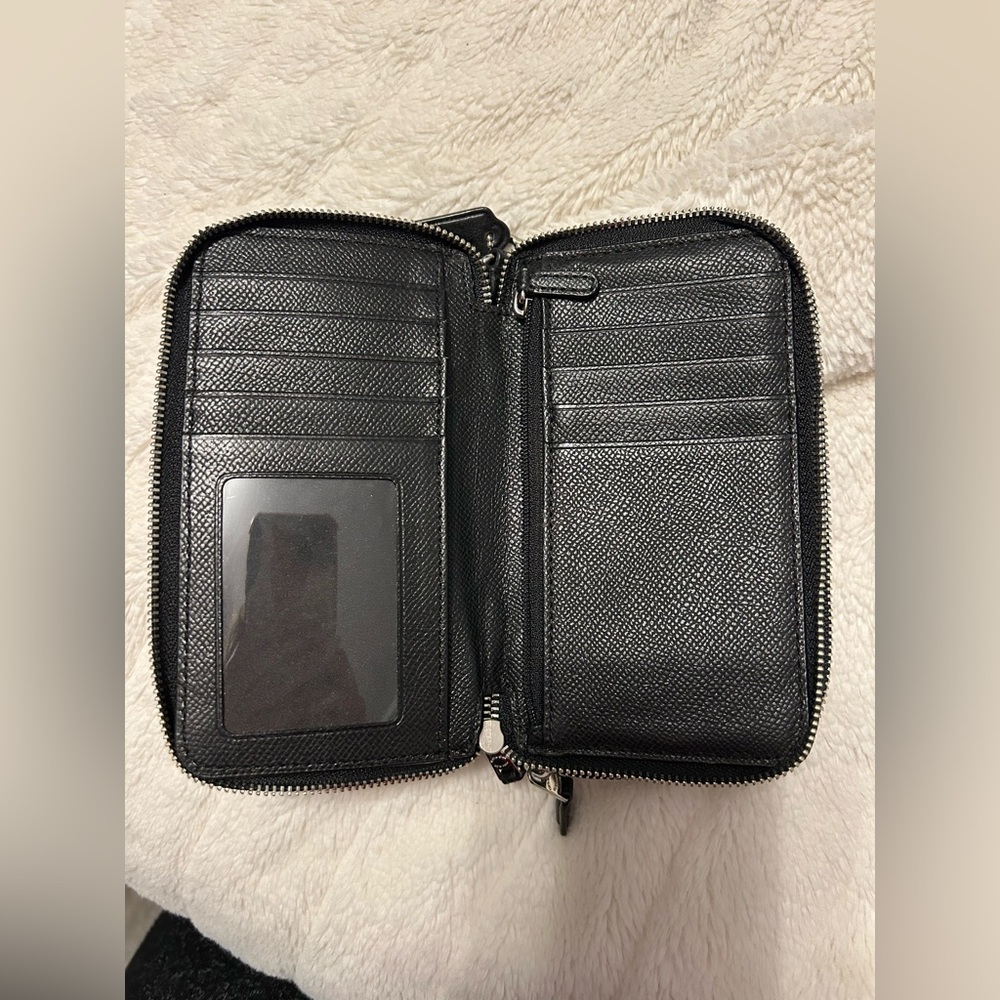 Coach Wallet - Picture 4 of 5